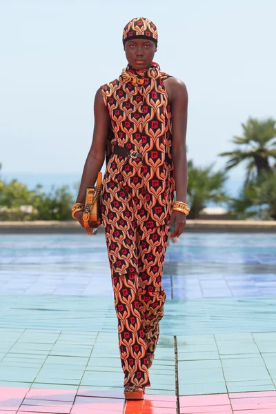 Look 9